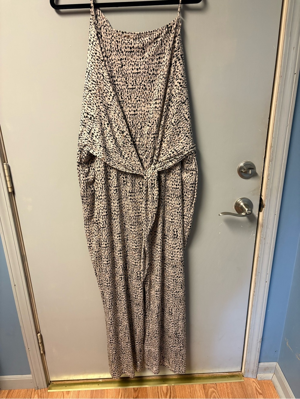 Maurices Sleeveless Printed Knit Jumpsuit in Cream and Black - size 2X